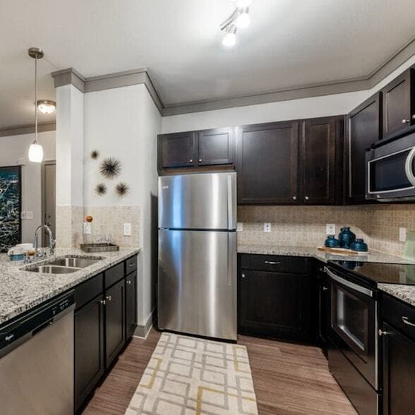 Building Photo - 18021 Kingsland Blvd