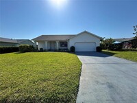 Building Photo - 4424 Coral Lake Dr