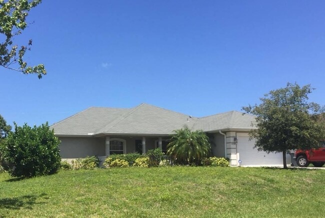 Primary Photo - 5900 Shannon Dr