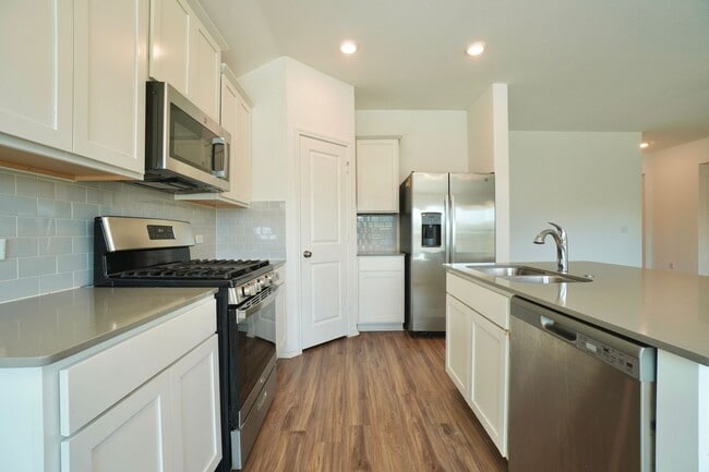 Building Photo - 10709 Steinbeck Dr