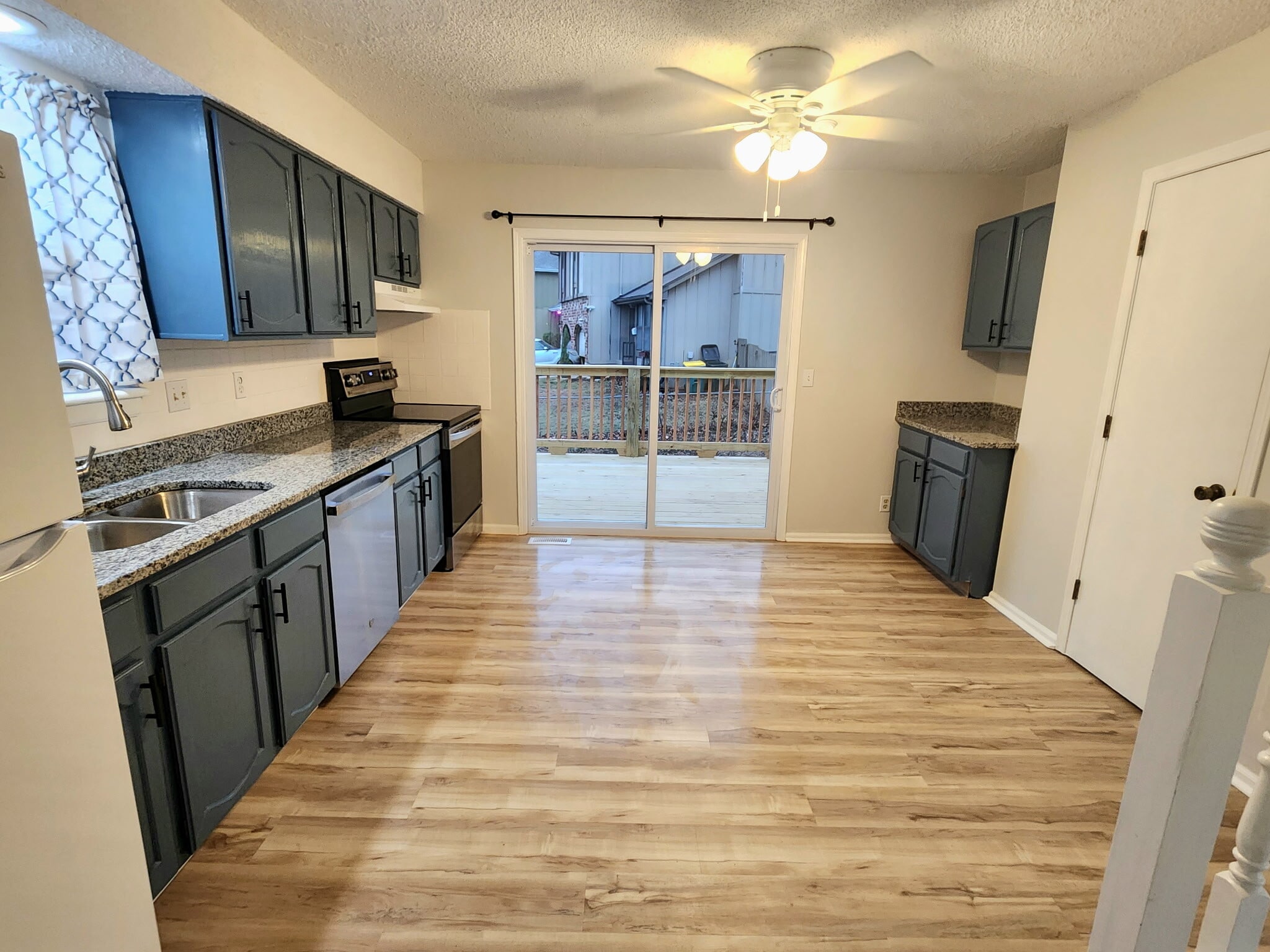 Building Photo - 7301 W 55th Pl