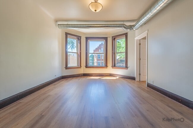 Building Photo - 2644 W 22nd Pl