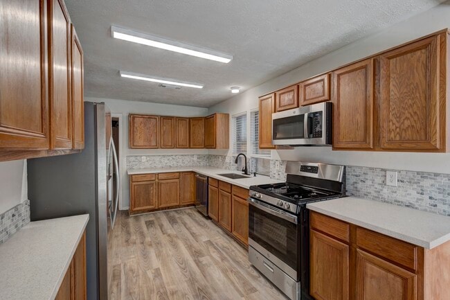 Building Photo - 16023 Williwaw Dr