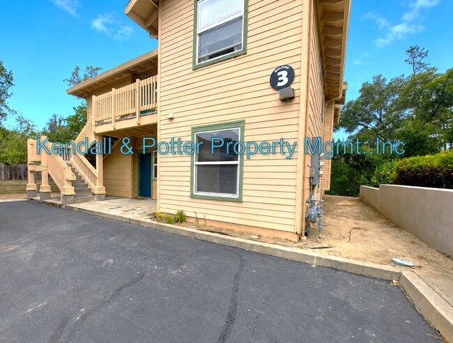 Building Photo - Spacious Ground-Floor 3BD/2BA Condo in Prime Scotts Valley Location