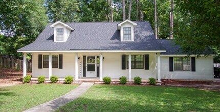 Building Photo - Lakeside Schools/Rehabbed and Ready for Move In. (NO PETS)
