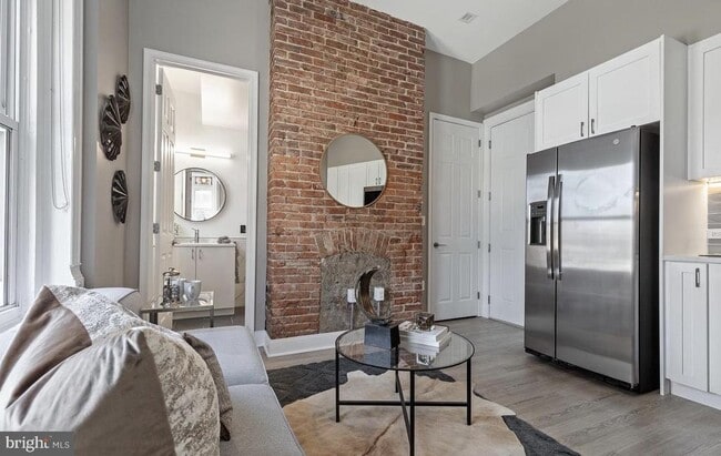 Building Photo - 459 Massachusetts Ave NW