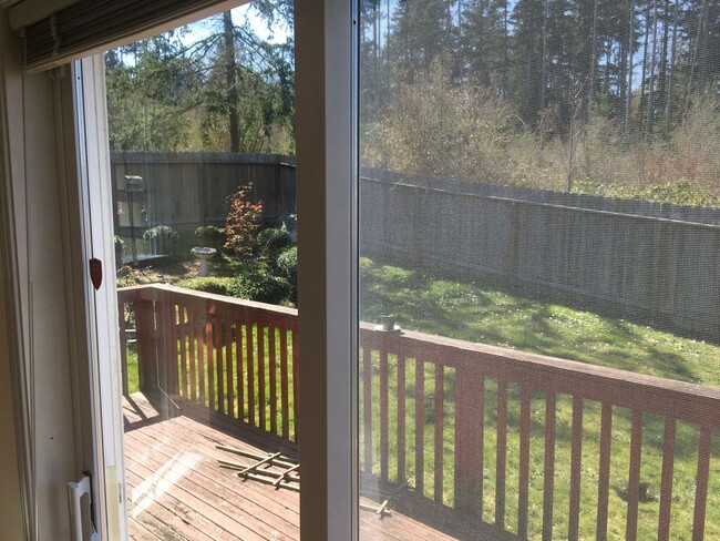 Building Photo - ***PENDING APPLICATION*** 2 Story Pet Friendly Contemporary 3 Bed Home w/ Views, Yard Service Inc...