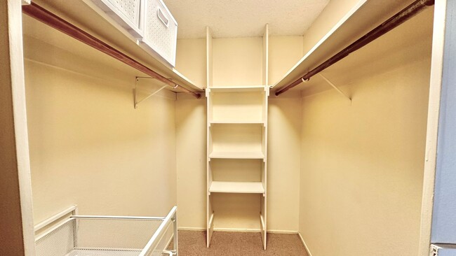 Building Photo - Lovely and Spacious Condo with a Water/Lagoon View and Resort Style Amenities!