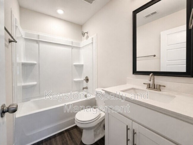 Building Photo - 1203 Woodland Vly Ln