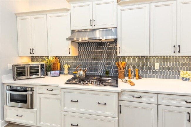 Building Photo - 12692 Sacred Oak Cv