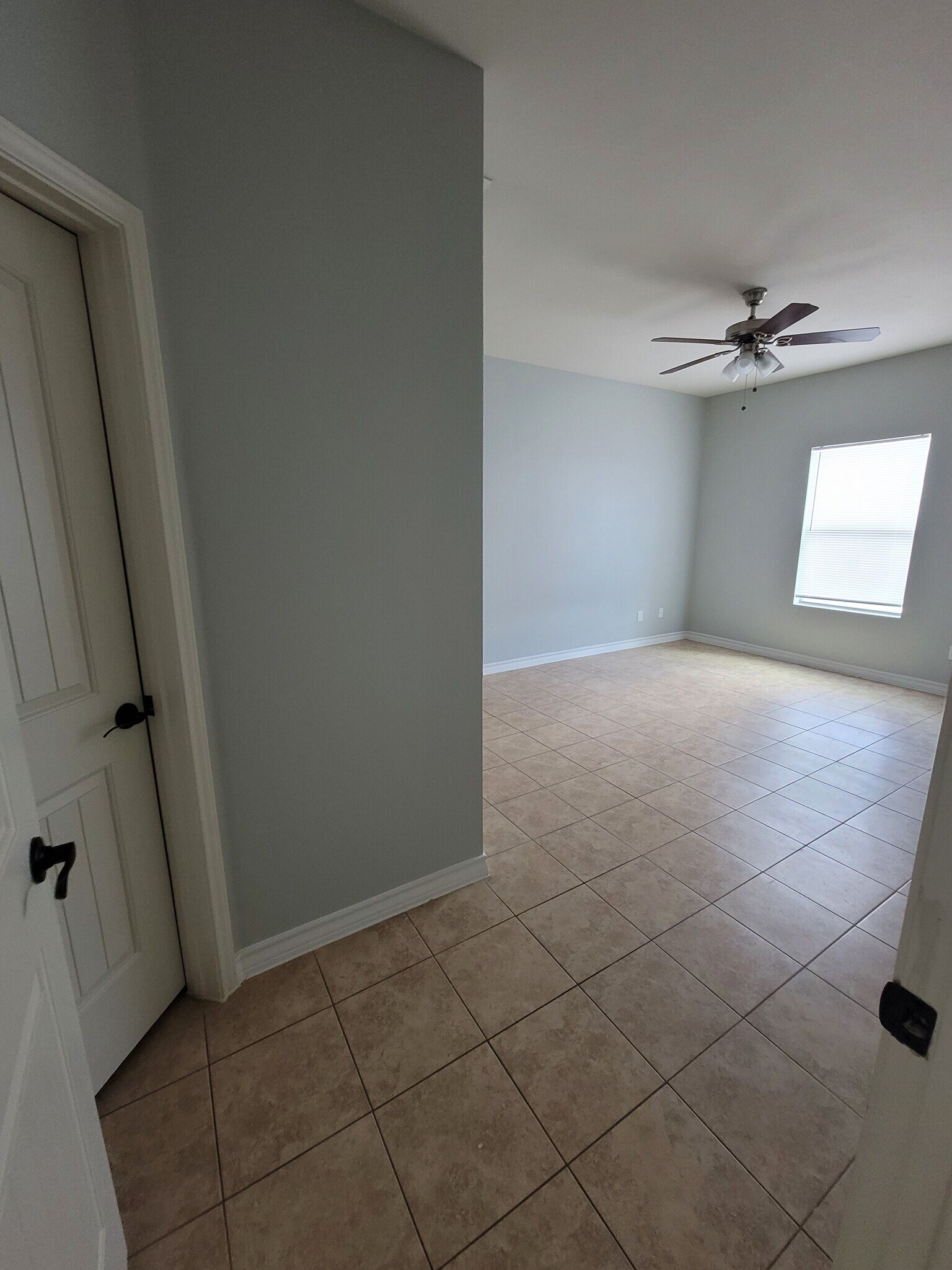 Building Photo - 306 S 25th St