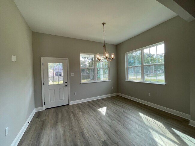 Building Photo - Modern 3BR + Office in Northwoods | Built 2022