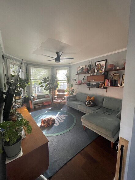 LIVING ROOM - 2742 N Lawndale Ave