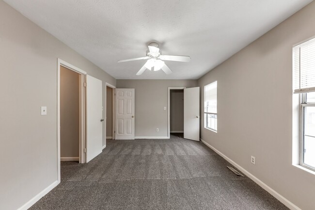 Building Photo - 8541 Westchester Dr