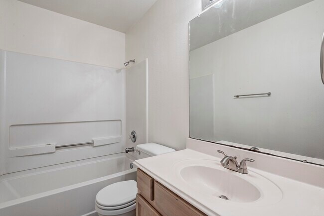 Building Photo - 9622 Farrell Dr