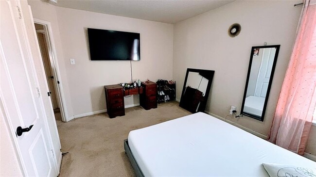 Building Photo - 2911 Ribbon Creek Way