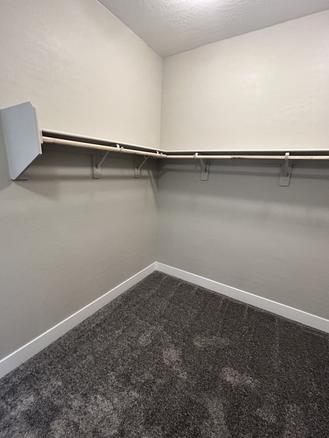 Building Photo - 104 Barton Bay Ave