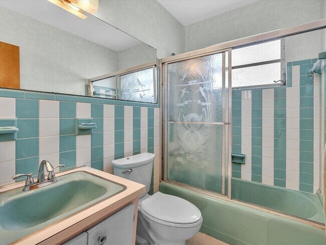 Building Photo - 2193 NE 172nd St