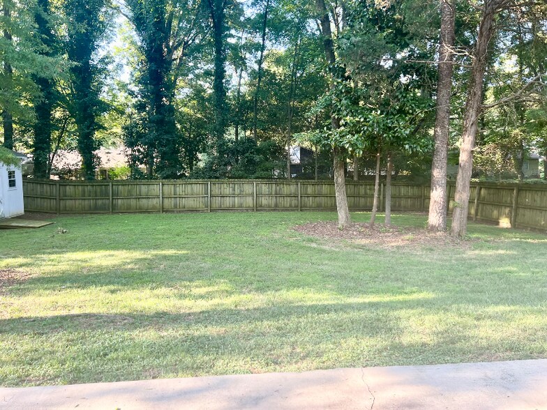 Building Photo - 6212 Long Pine Dr