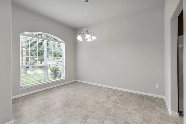 Building Photo - 11826 Briarwood Ln