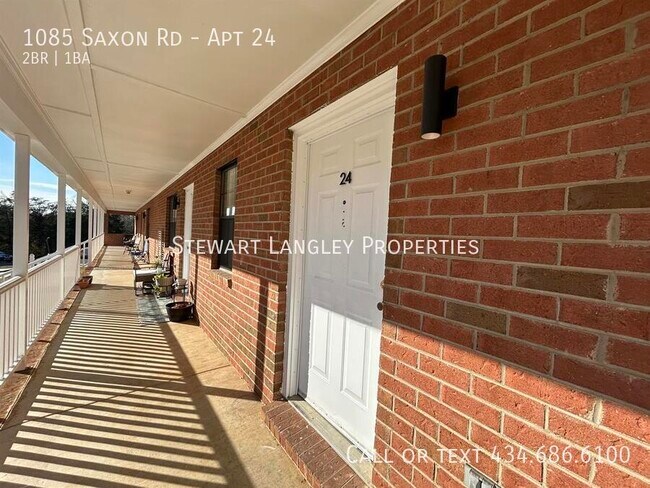 Building Photo - 1085 Saxon Rd