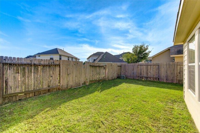 Building Photo - 15531 Kiplands Bend Dr