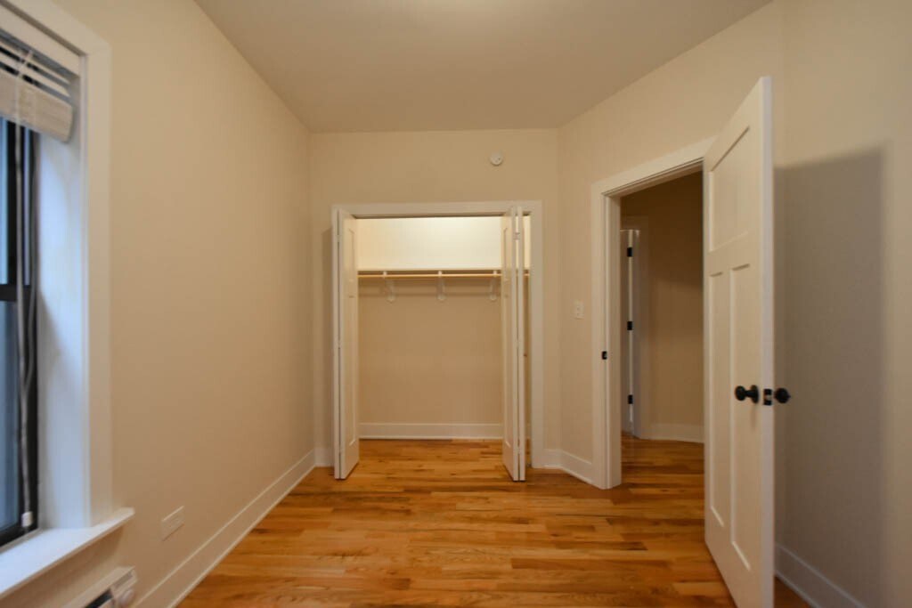 Building Photo - 805 Dempster St