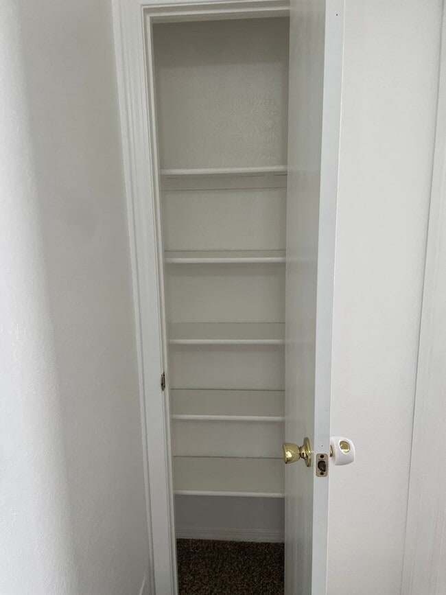 Building Photo - Available soon, 3 bd 1 bath rental in Parker CO 80134