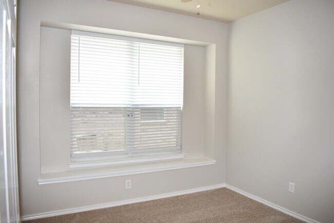 Building Photo - 8617 Corral Cir