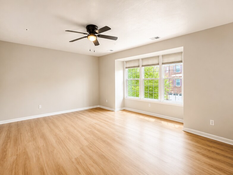 Building Photo - 1502 Pointe View Dr
