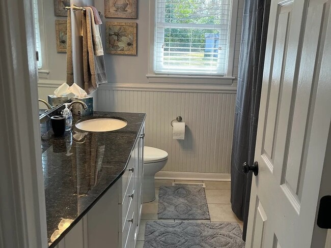 Building Photo - 233 Jeb Stuart Dr
