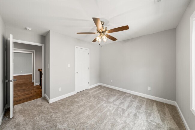 Building Photo - 9846 Foot Path Ln