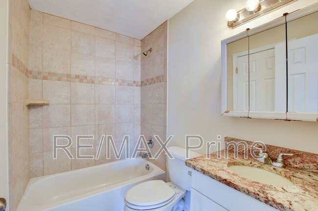 Building Photo - 2808 Arcadia Ave