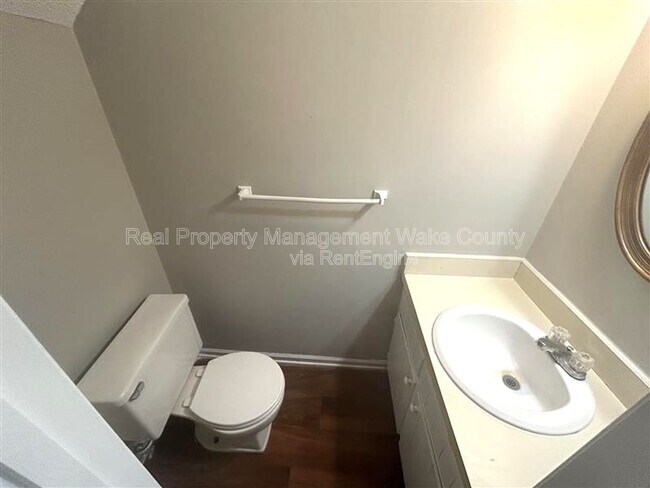 Building Photo - 1410 Kent Rd