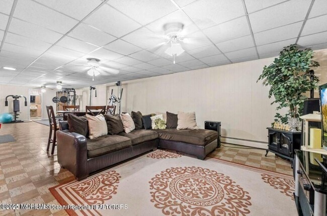 Building Photo - 545 Cassville Rd