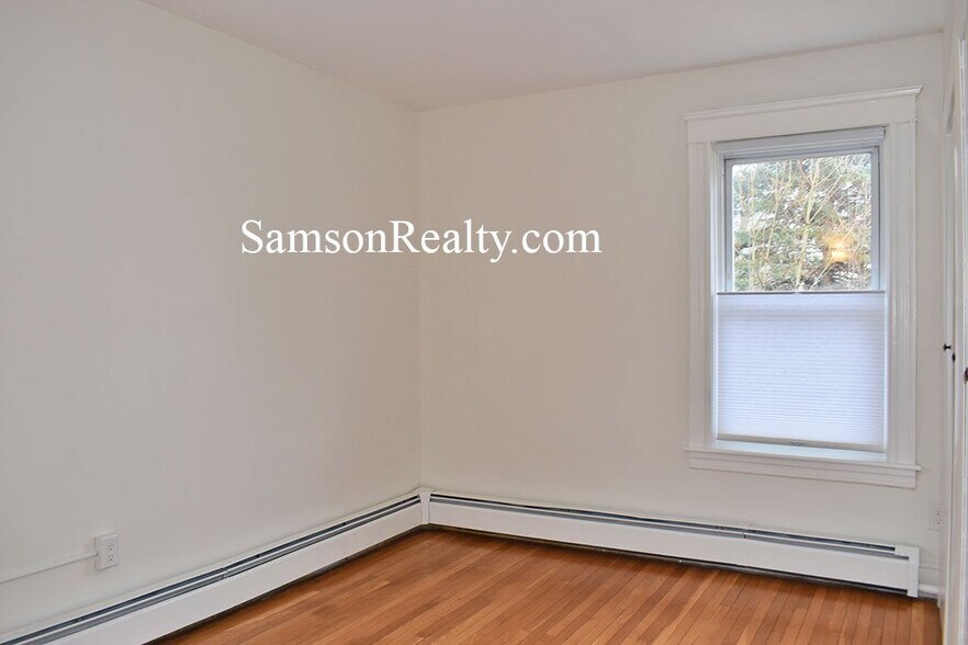 Building Photo - 172 Glenwood Ave