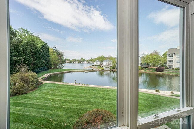 Building Photo - 18840 Nautical Dr