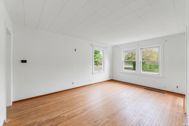 Building Photo - 470 Charlotte Ave