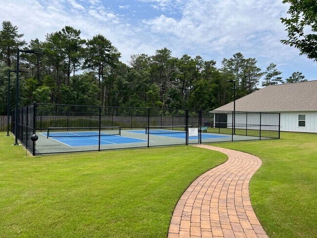 Building Photo - Turnkey 3 Bedroom Home in Firefly Community at Hammock Bay!