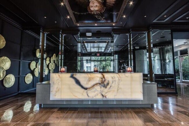 Building Photo - 4310 Dunlavy St