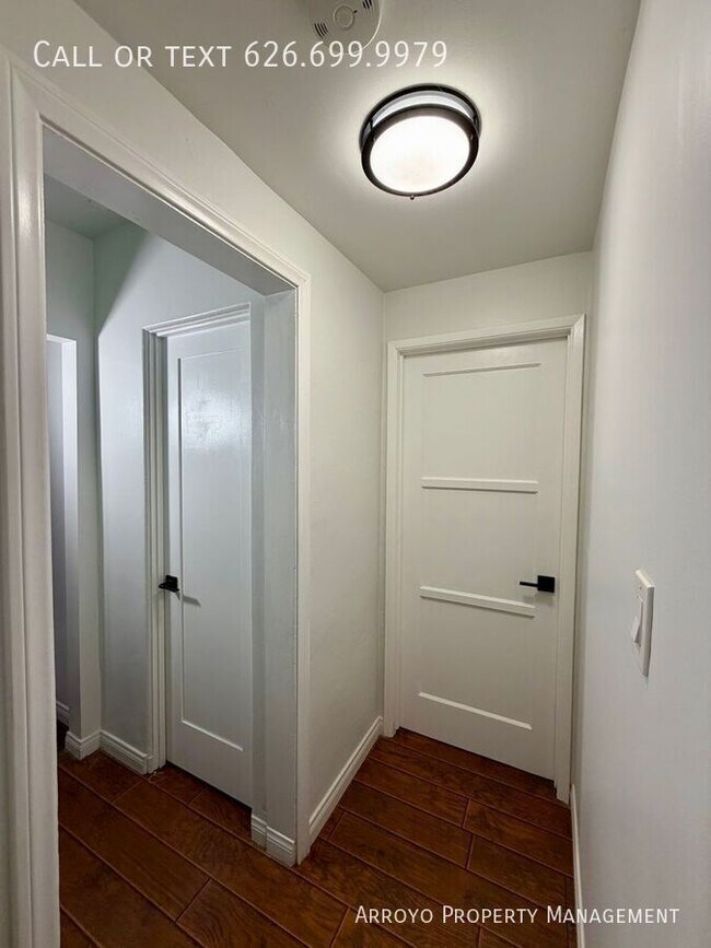 Building Photo - 808 Beckville St