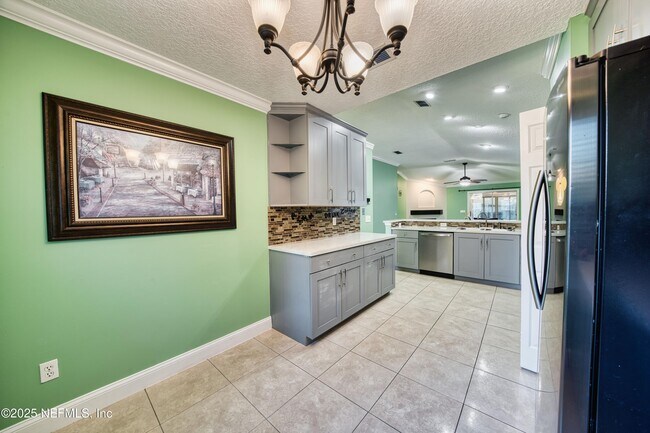 Building Photo - 185 Hawthorn Hedge Ln