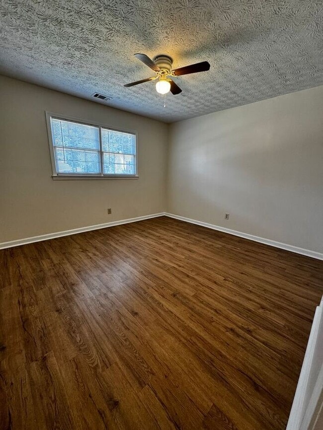 Building Photo - NOW AVAILABLE!!! Charming Brick Front 2 Be...
