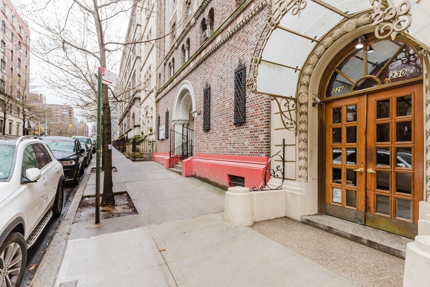 Building Photo - 226-230 W 97th St