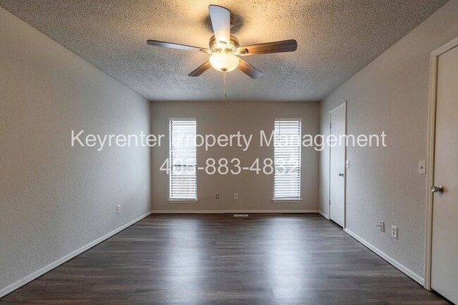 Building Photo - 732 Westridge Ct