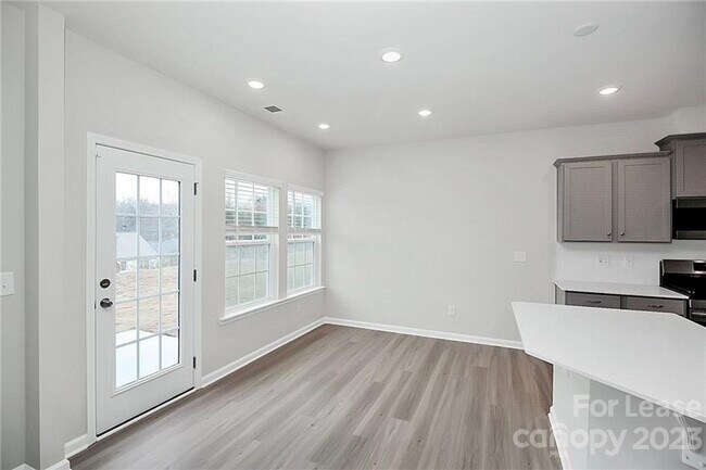 Building Photo - Stunning Almost New Home in desirable Chat...