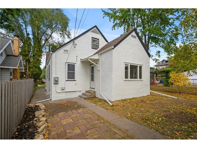 Building Photo - 2082 Berkeley Ave