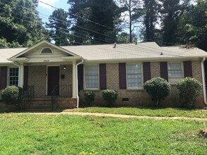 Building Photo - 3024-3026 Amity Garden Duplex