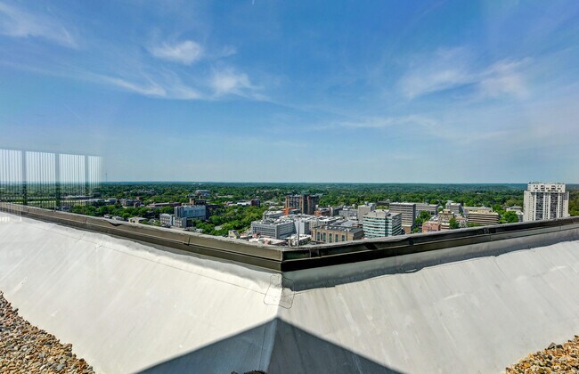 Building Photo - 205 E Joppa Rd