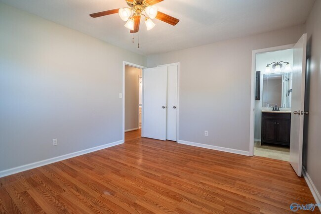 Building Photo - 912 Mountain Gap Rd SE